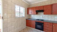 Kitchen - 13 square meters of property in Reyno Ridge