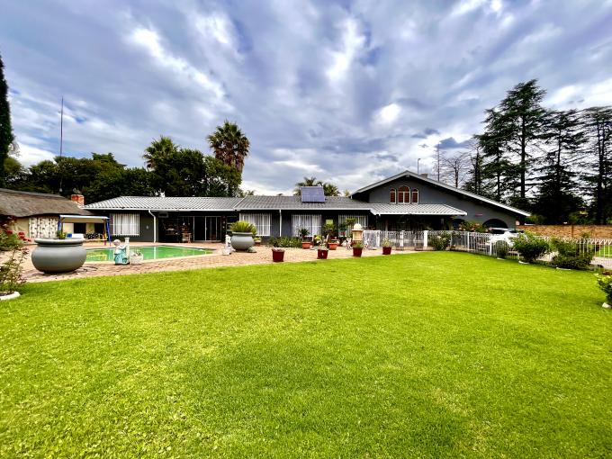 4 Bedroom Freehold Residence for Sale For Sale in Glen Marais - MR612703