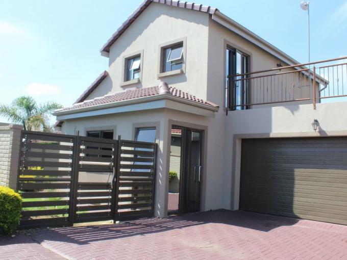 4 Bedroom House for Sale For Sale in Waterval East - MR612841