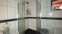 Bathroom 1 - 27 square meters of property in Sharonlea