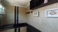 Bathroom 1 - 27 square meters of property in Sharonlea