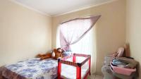 Bed Room 1 - 11 square meters of property in Waterval East