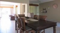 Dining Room - 19 square meters of property in Brackendowns