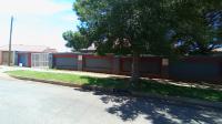 Front View of property in Maraisburg