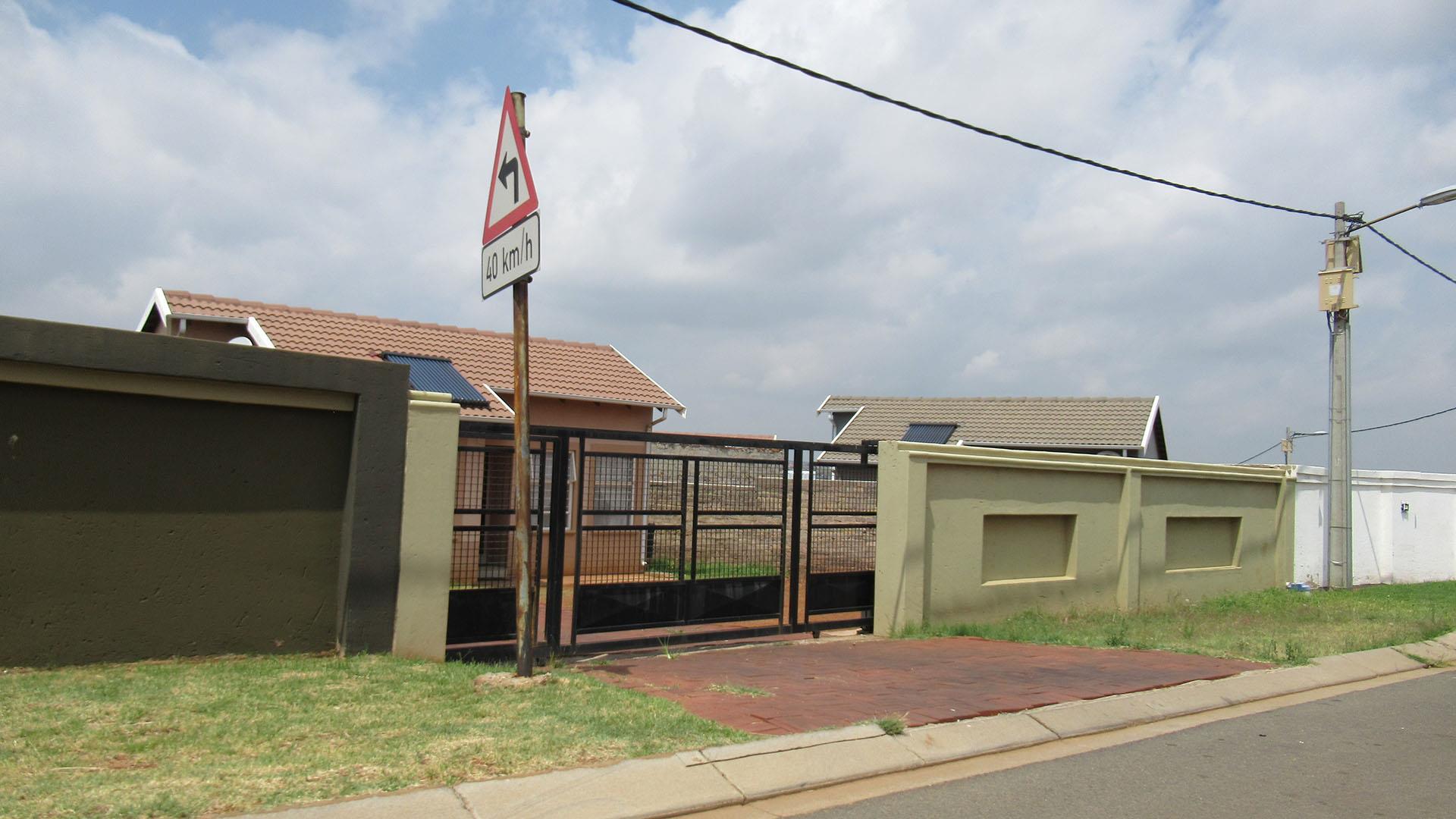 Front View of property in Lenasia South