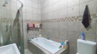 Bathroom 1 - 7 square meters of property in Brenthurst