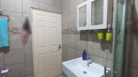 Bathroom 1 - 7 square meters of property in Brenthurst