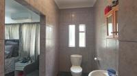 Bathroom 3+ - 10 square meters of property in Birchleigh