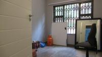 Bed Room 1 - 11 square meters of property in Kloofendal