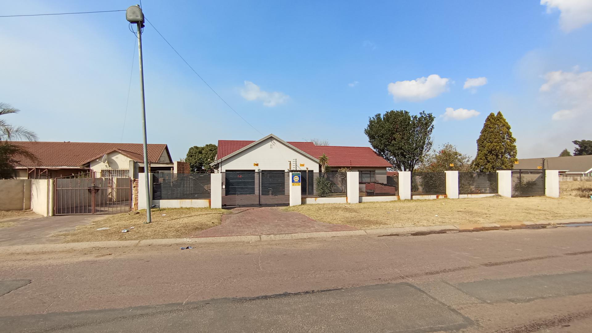 Front View of property in Tasbetpark