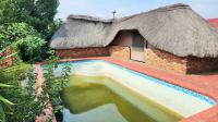 Swimming Pool of property in Tasbetpark