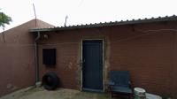 Flatlet - 17 square meters of property in Bezuidenhout Valley