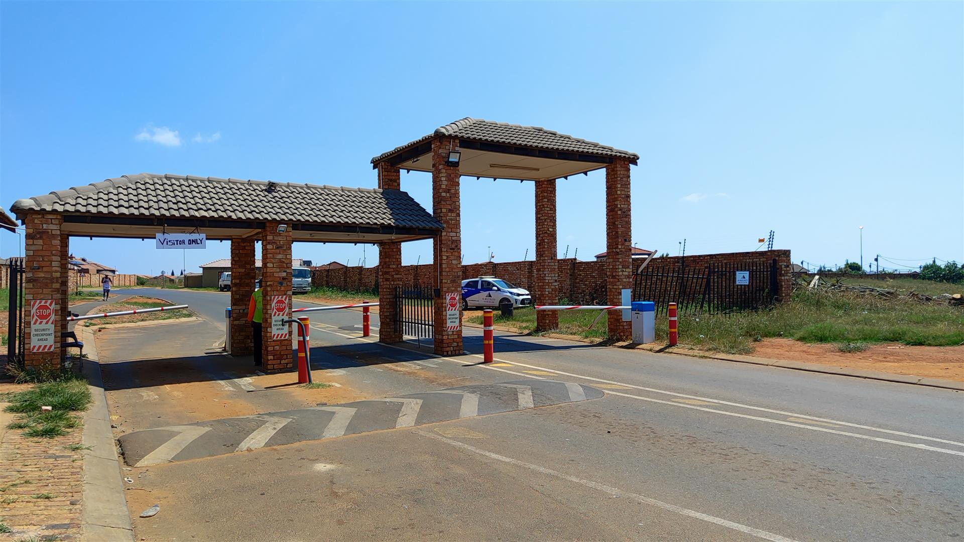 Front View of property in Windmill Park