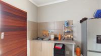 Kitchen - 11 square meters of property in Monavoni