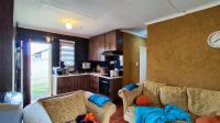 Lounges - 16 square meters of property in Golden Gardens