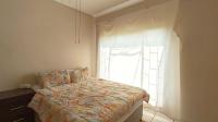 Bed Room 2 - 15 square meters of property in The Orchards