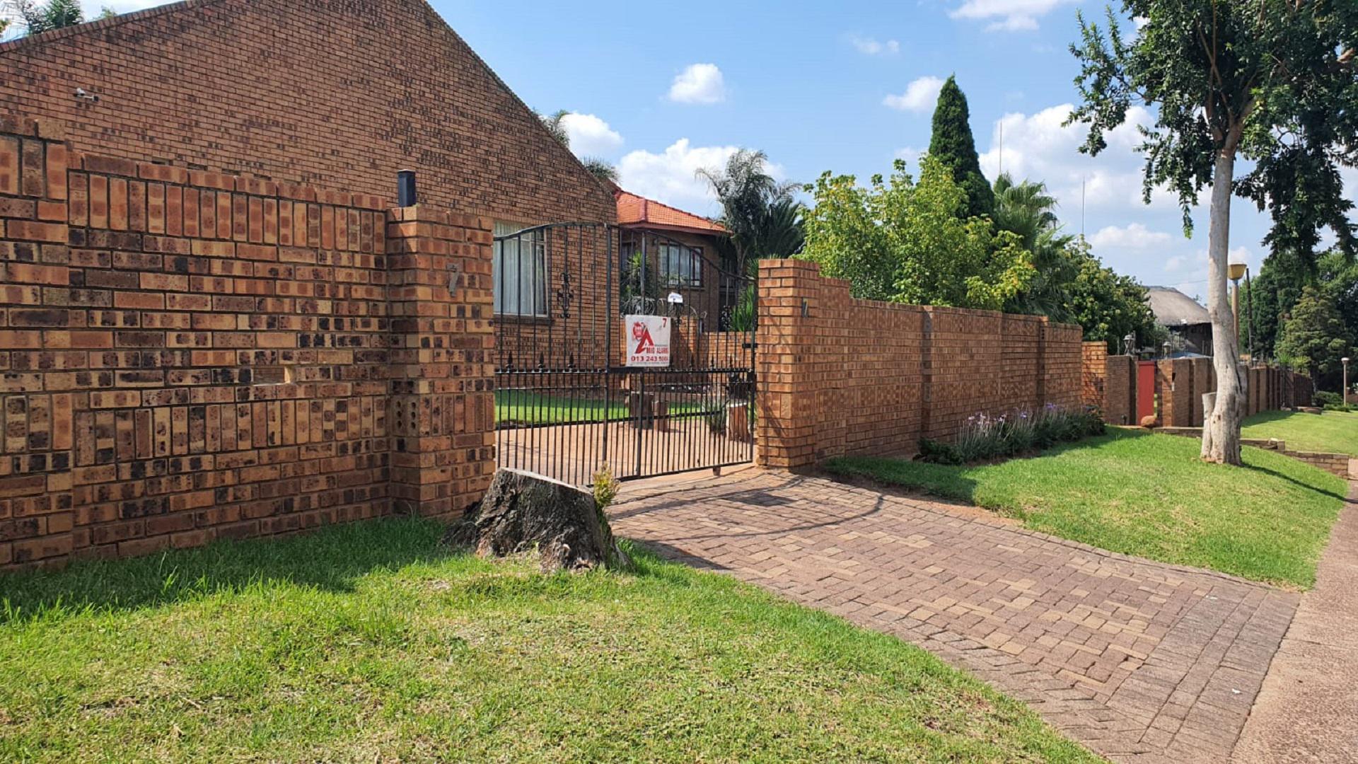 Front View of property in Middelburg - MP