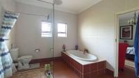 Bathroom 1 - 15 square meters of property in Bronkhorstspruit
