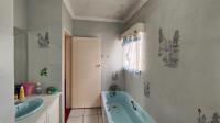 Bathroom 1 - 11 square meters of property in Sharon Park