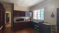 Kitchen - 20 square meters of property in Selection park