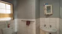 Bathroom 1 - 4 square meters of property in Elspark