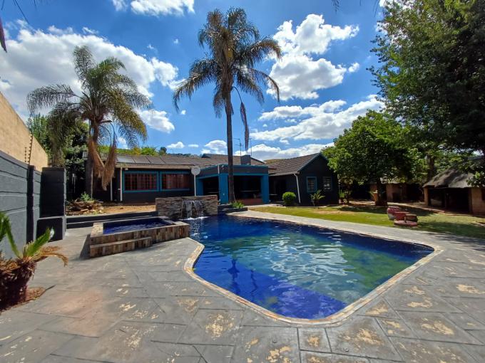 4 Bedroom House for Sale For Sale in Quellerina - MR613668