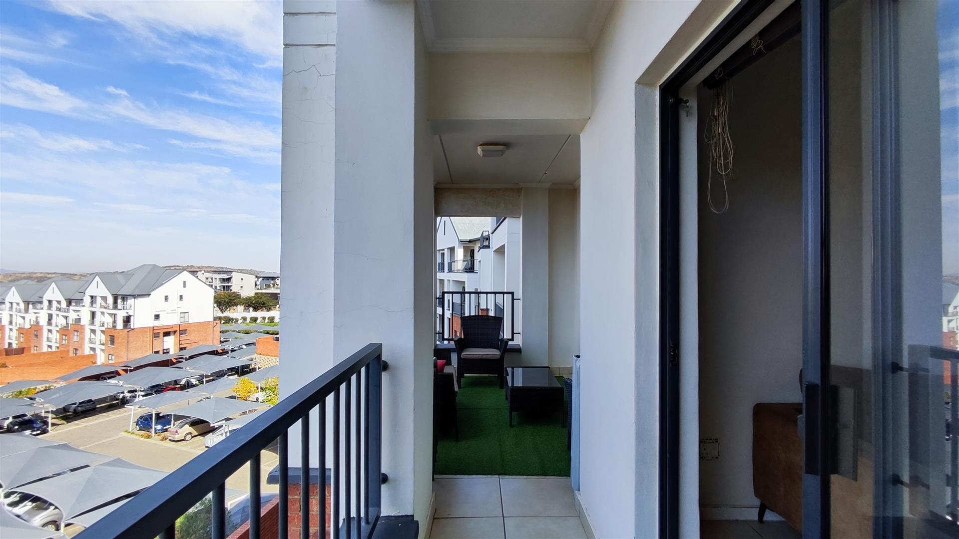 Balcony - 16 square meters of property in Oakdene