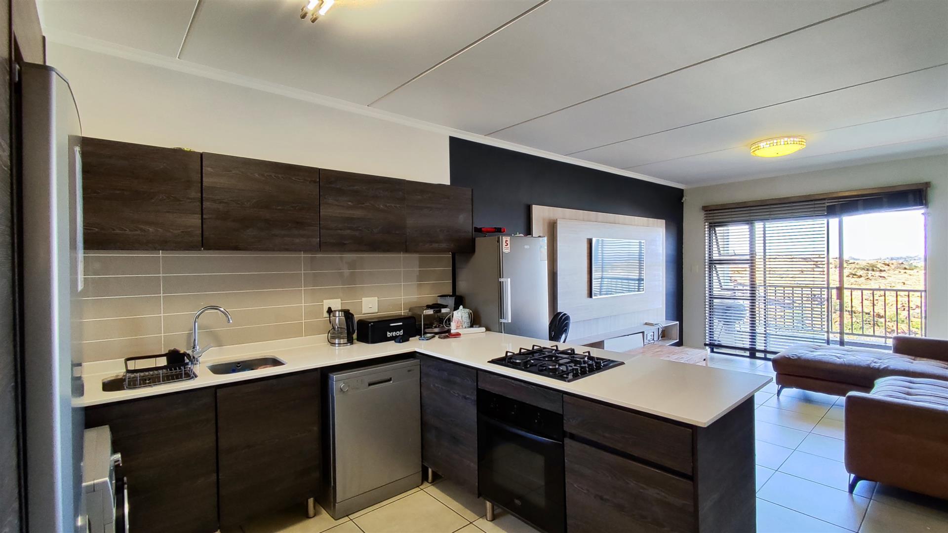 Kitchen - 14 square meters of property in Oakdene