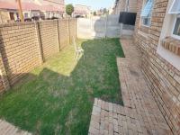 1 Bedroom 2 Bathroom Sec Title for Sale for sale in Olievenhoutbos