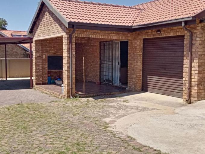 3 Bedroom House for Sale For Sale in Bergsig Heidelberg