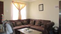 Lounges - 13 square meters of property in Palm Ridge