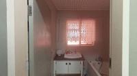 Bathroom 1 - 2 square meters of property in Visagiepark