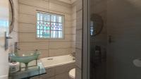 Bathroom 1 - 5 square meters of property in Eloffsdal