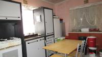 Kitchen - 18 square meters of property in Vlakfontein