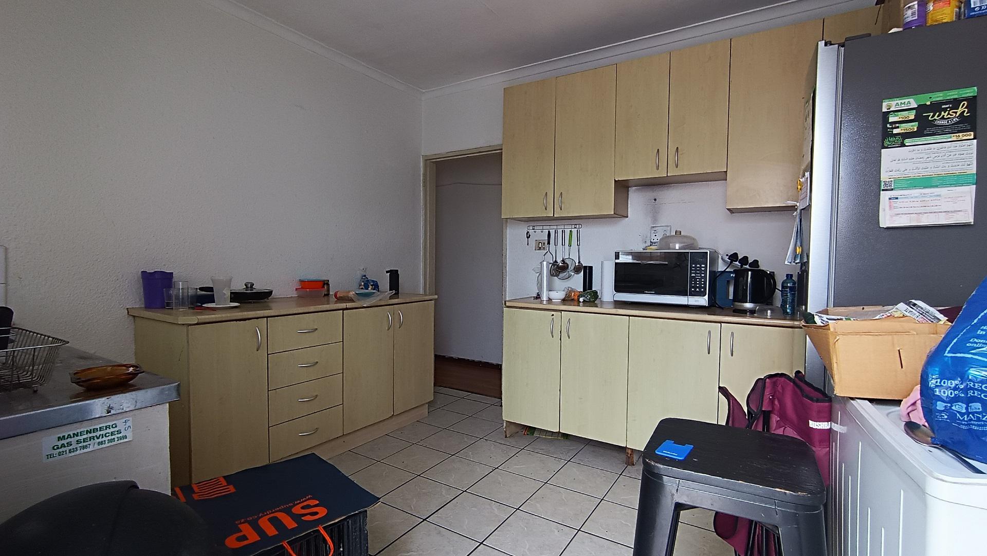 Kitchen - 13 square meters of property in Primrose Park