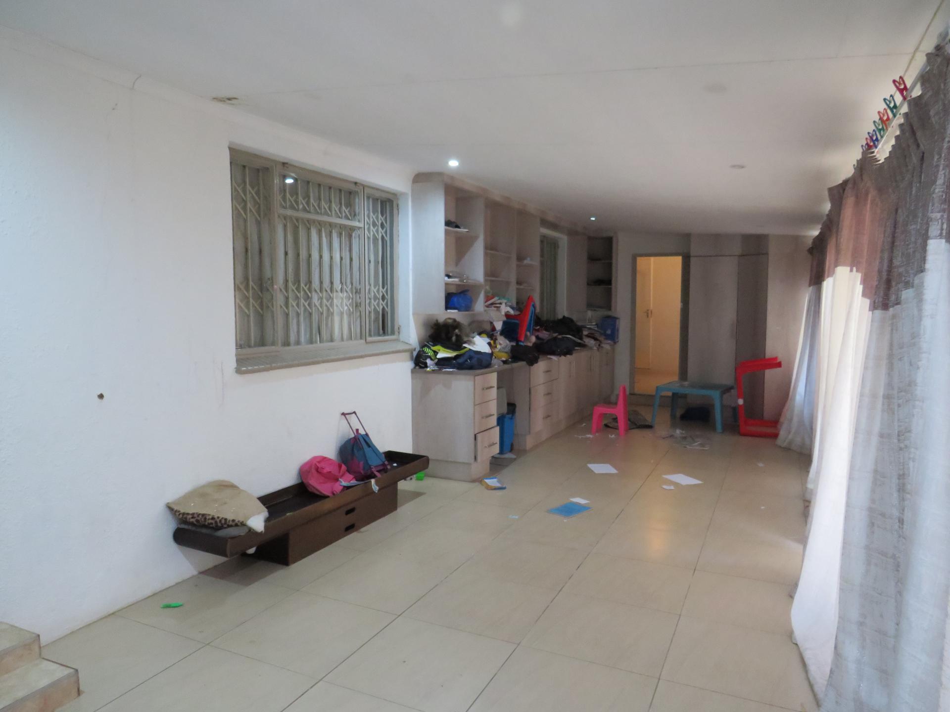 Patio of property in Lephalale (Ellisras)