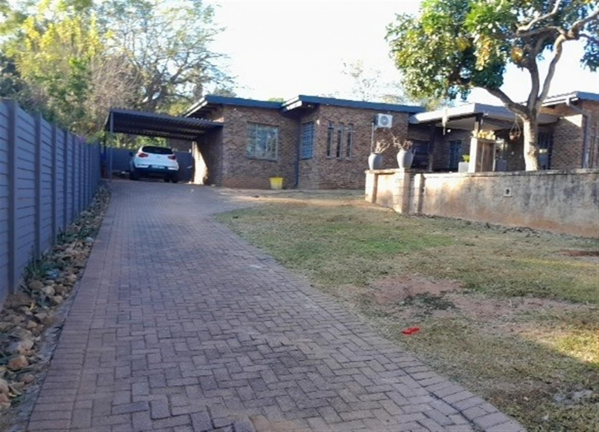 Front View of property in West Acres