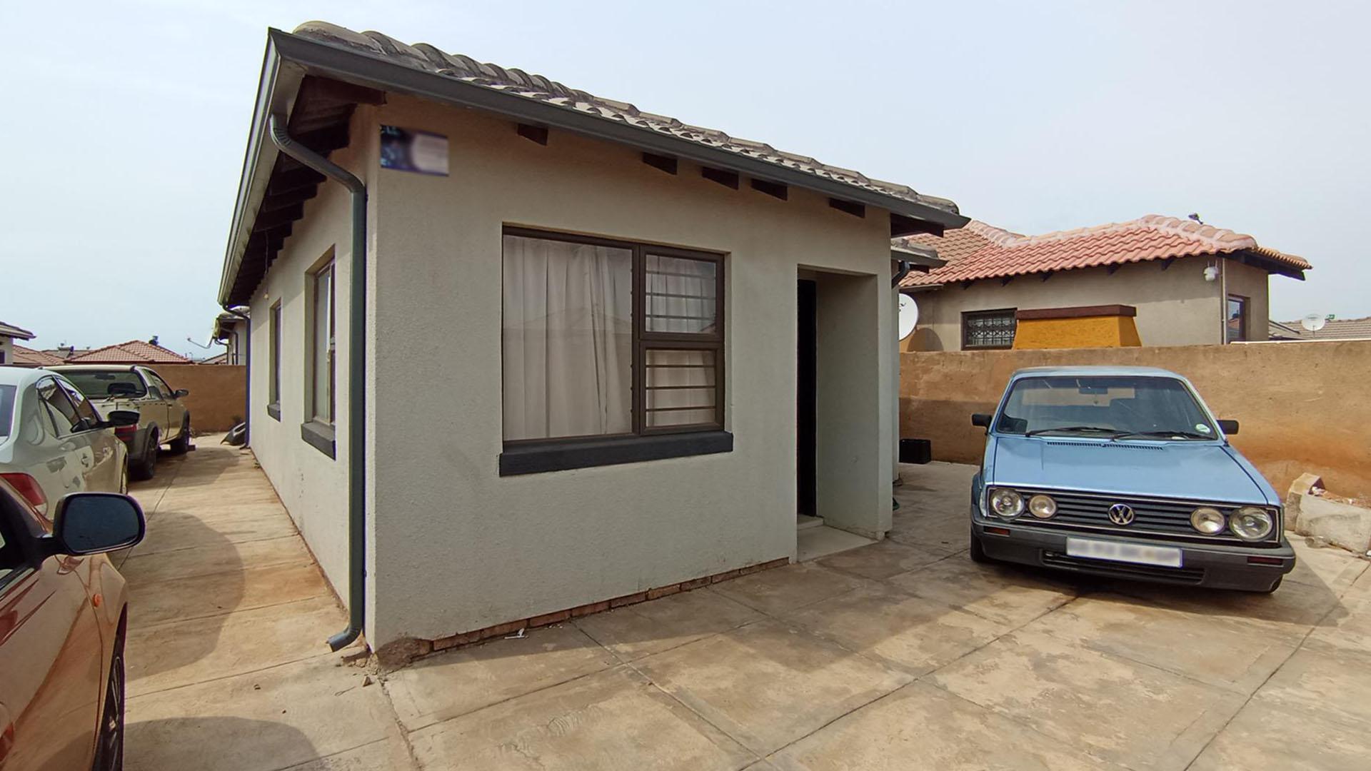 Front View of property in Soshanguve East