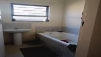 Bathroom 1 of property in Soshanguve East