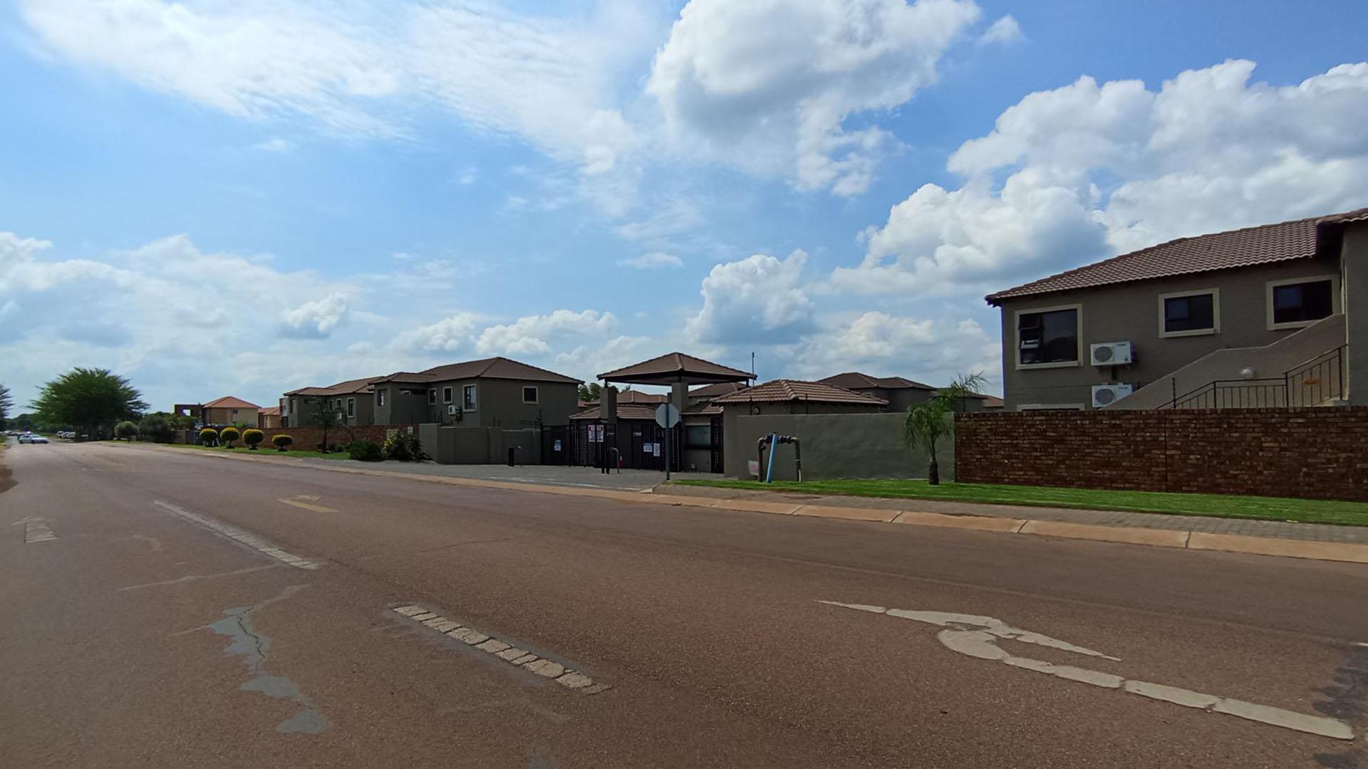 Front View of property in Montana