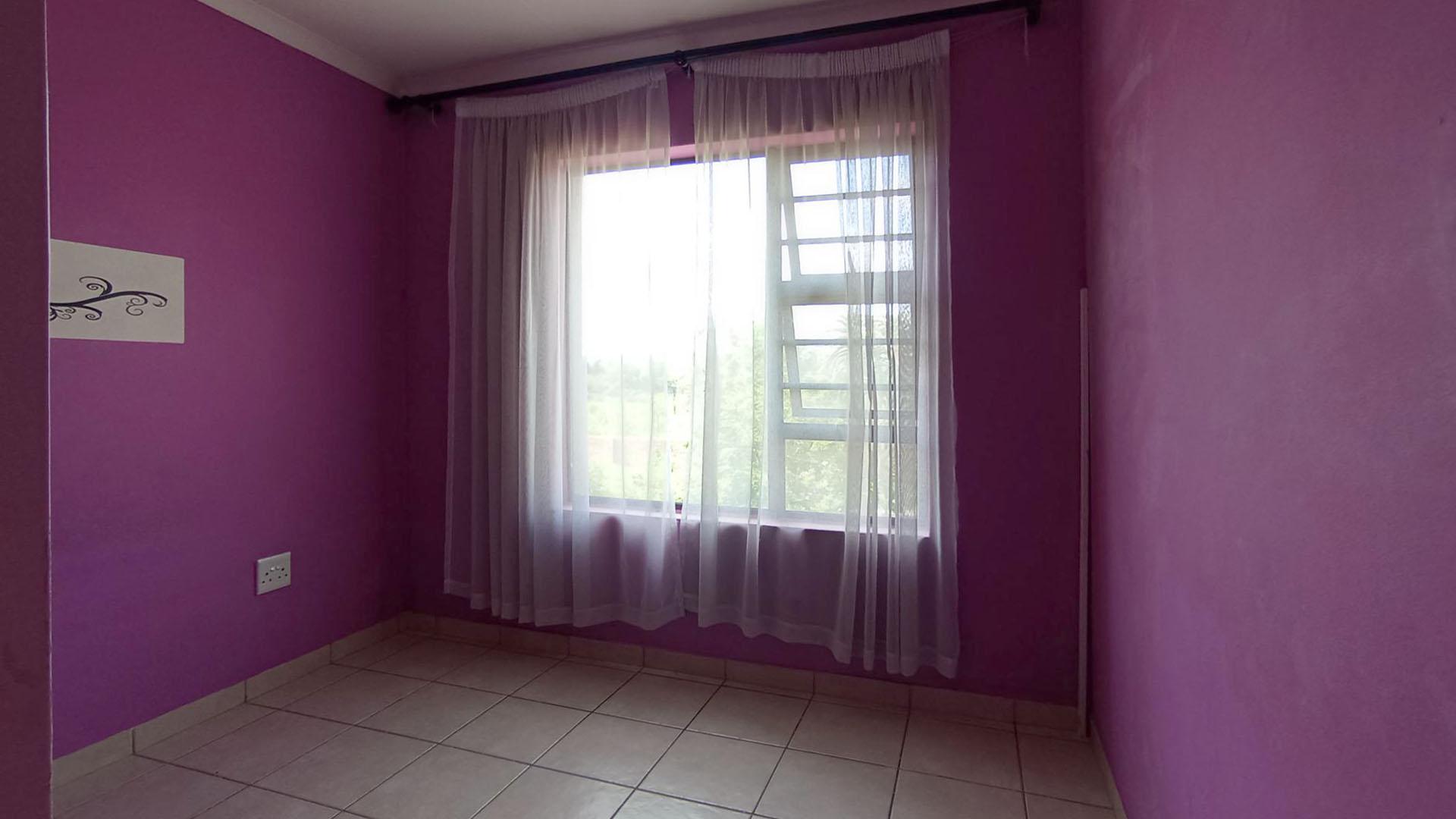 Bed Room 2 - 9 square meters of property in Montana