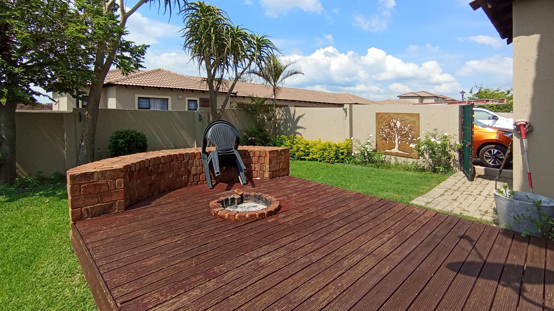 Front View of property in Montana