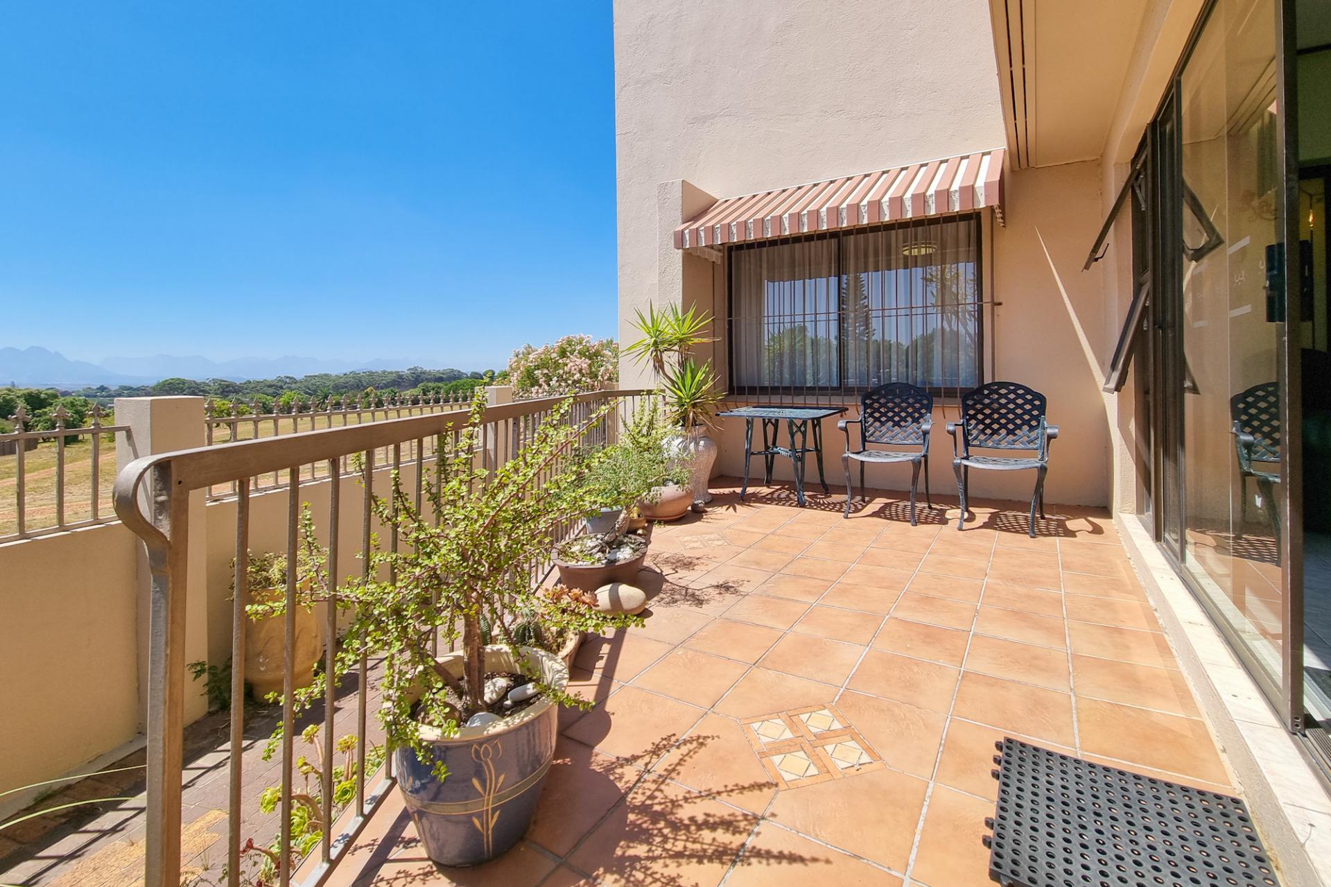 3 Bedroom House for Sale For Sale in Aurora (Durbanville)