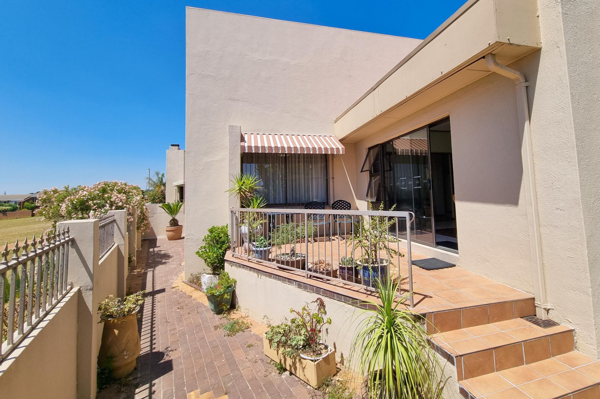 3 Bedroom House for Sale For Sale in Aurora (Durbanville)