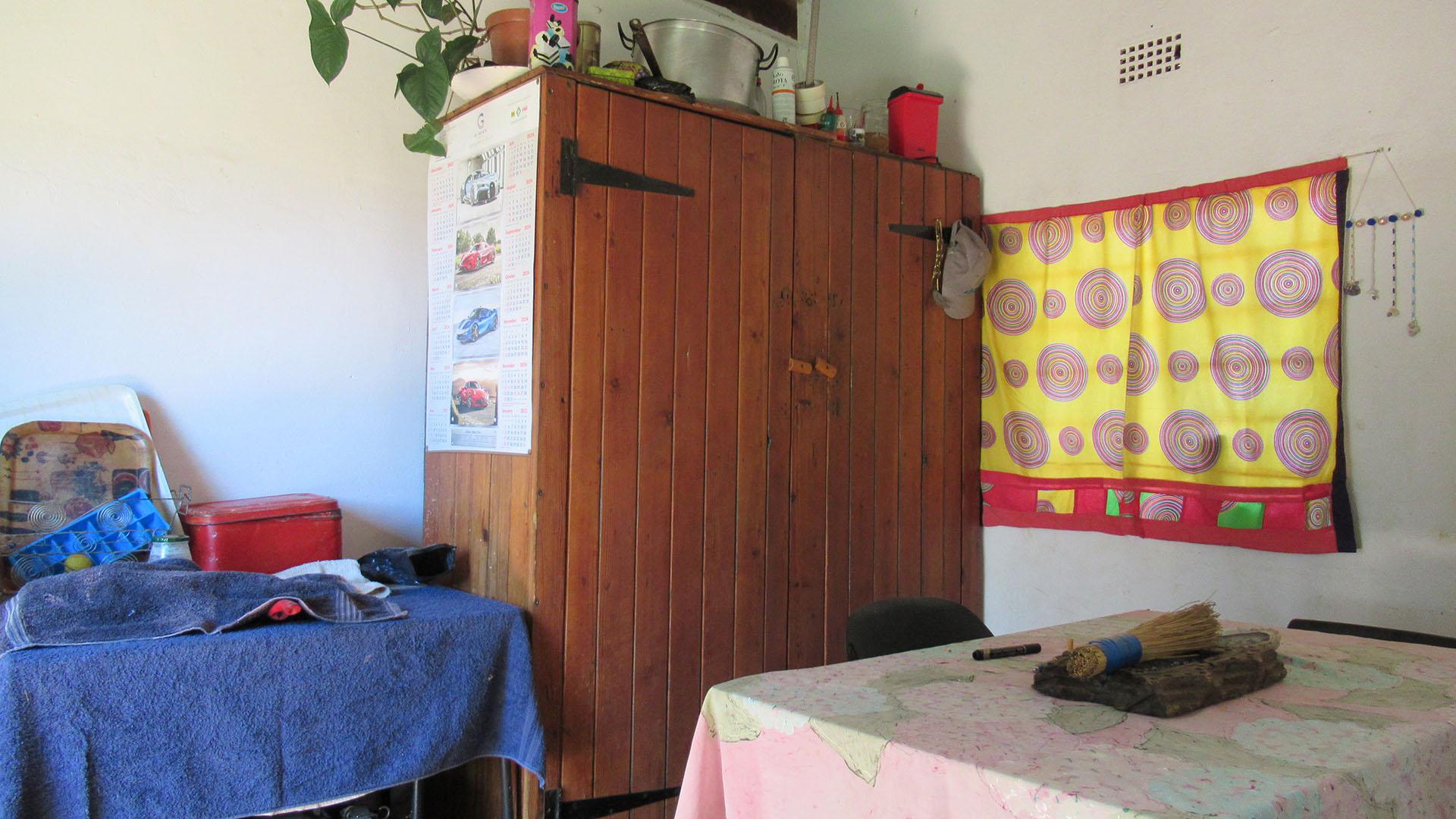 Lounges - 49 square meters of property in Elandsvlei 249-Iq