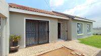 3 Bedroom 2 Bathroom House for Sale for sale in Sonneveld
