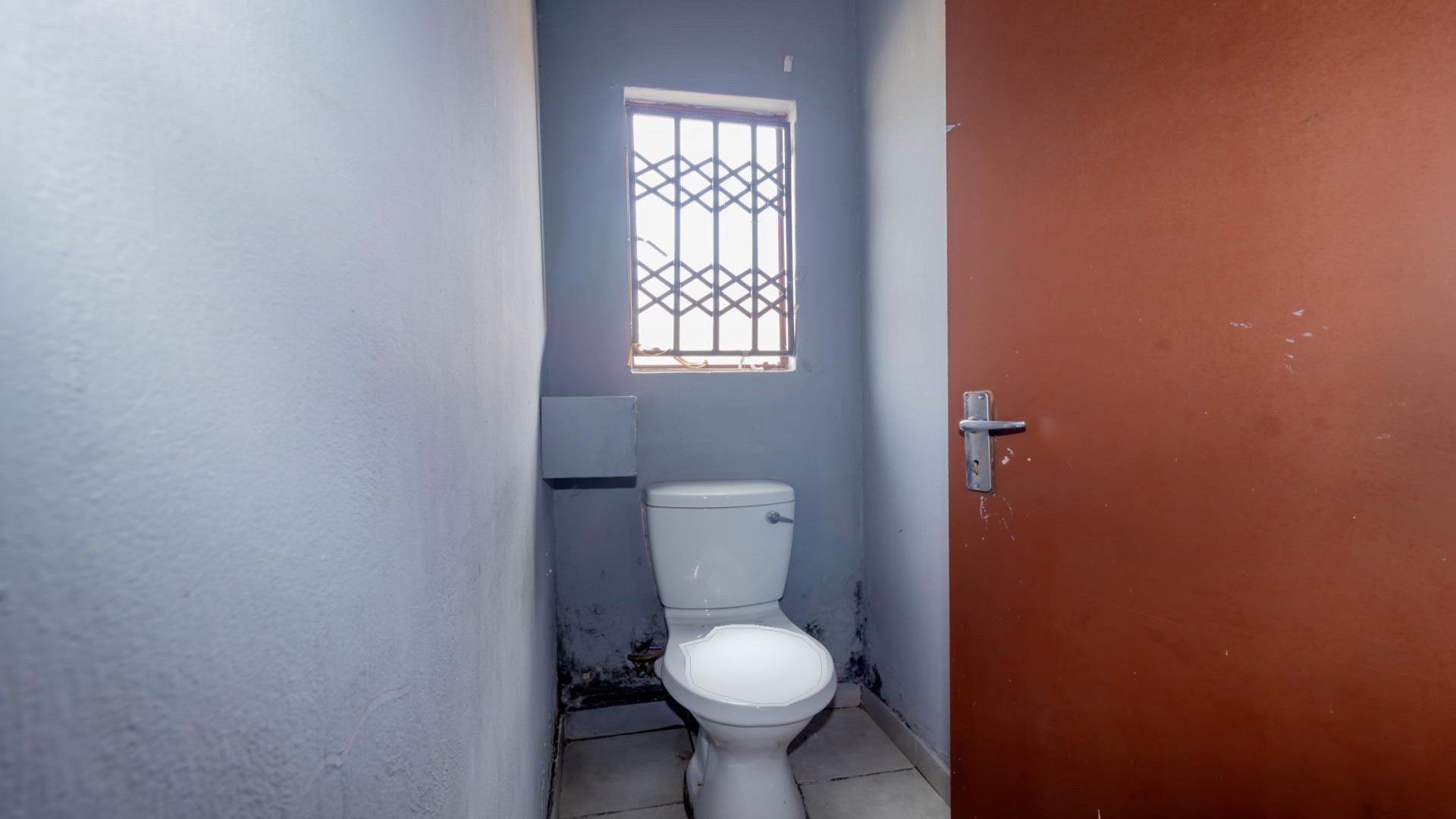 Bathroom 1 of property in Alliance