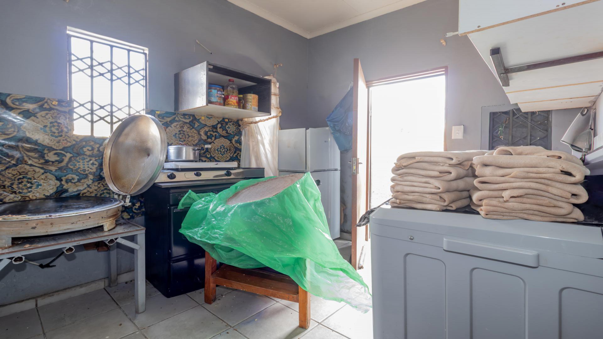 Kitchen of property in Alliance