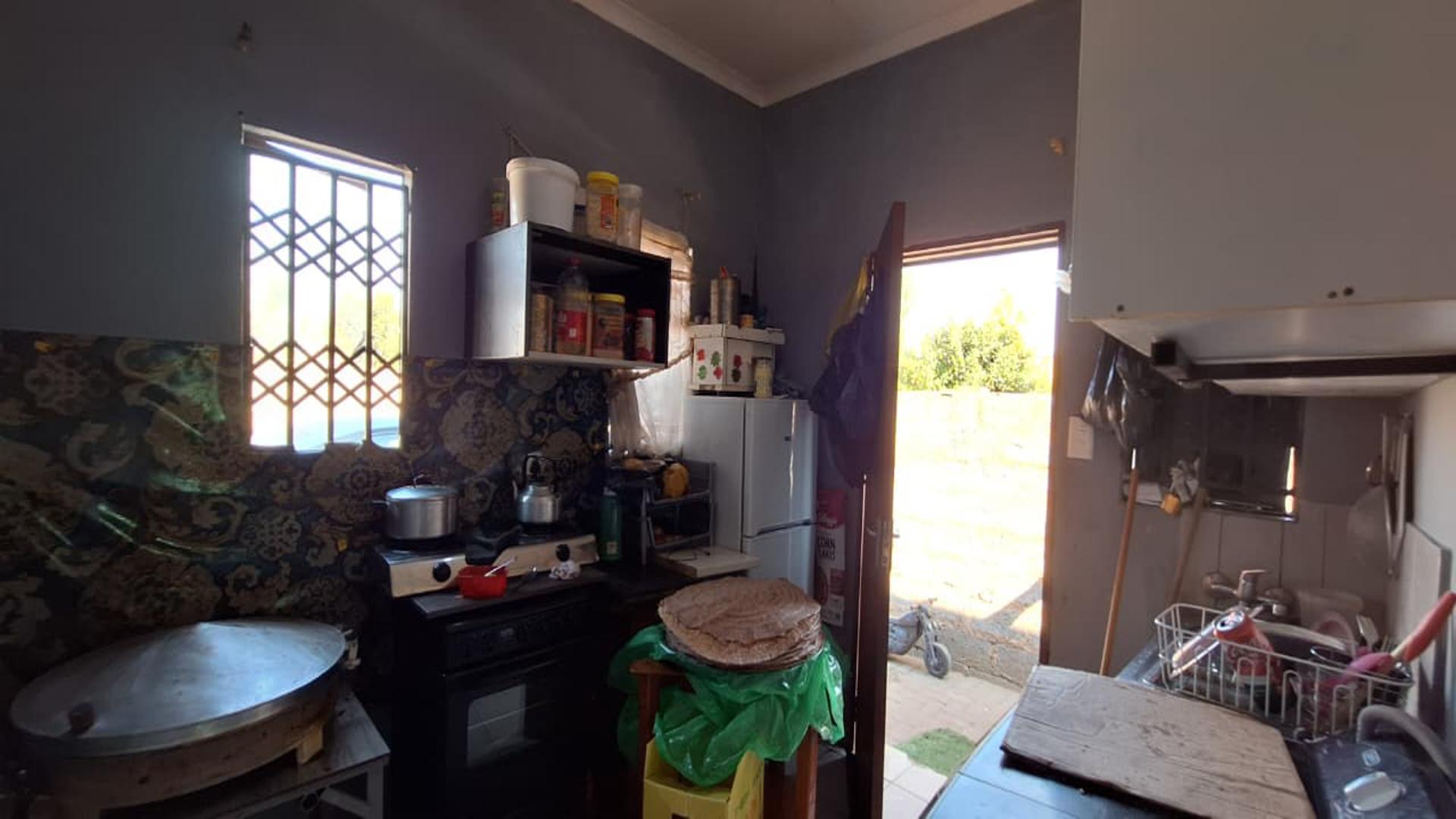 Kitchen - 7 square meters of property in Alliance
