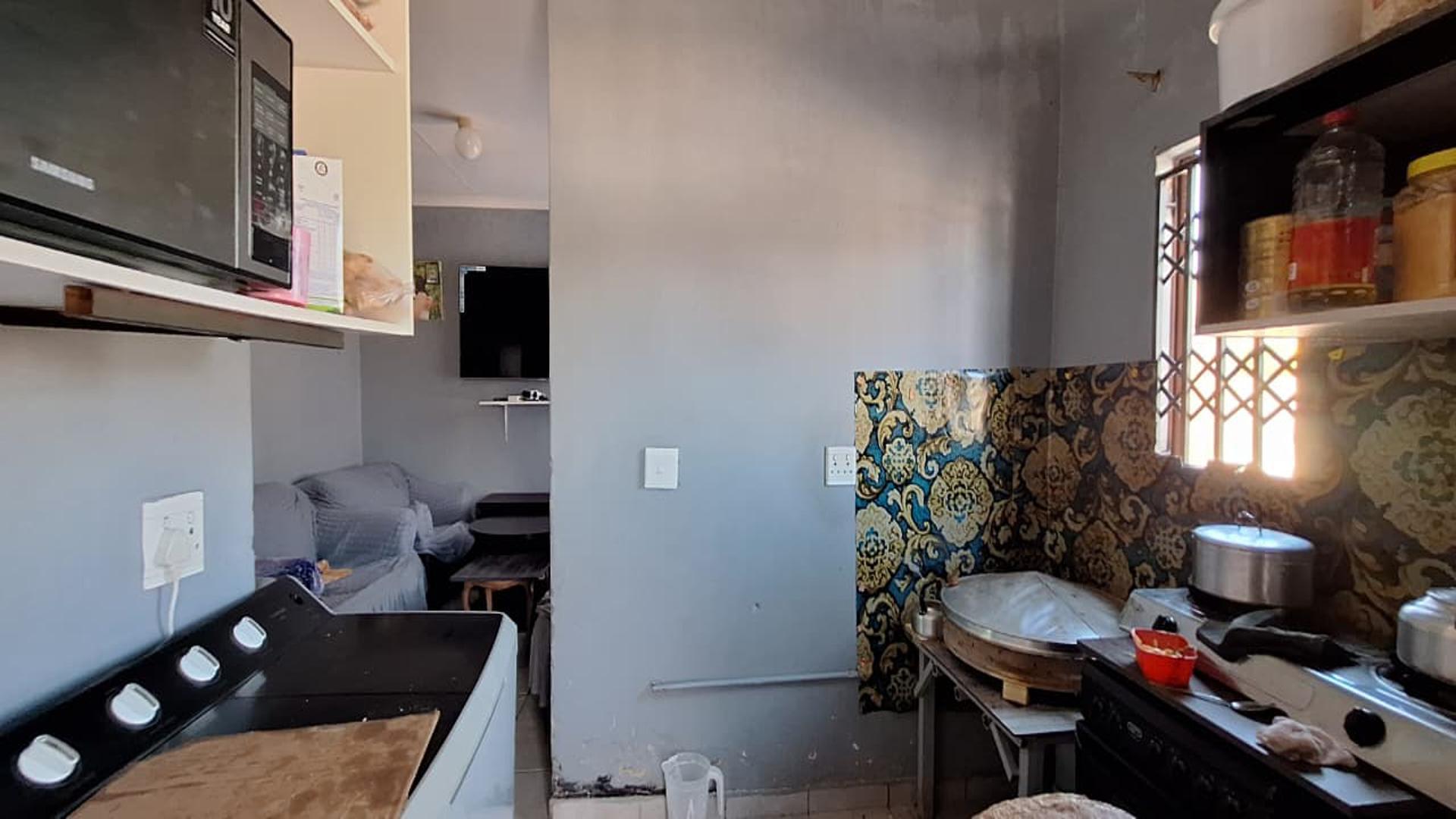 Kitchen - 7 square meters of property in Alliance